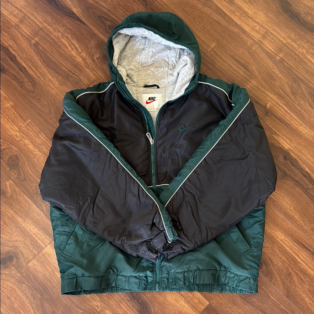 Vintage Nike Green and Black Lined Sport-jacket with Hood